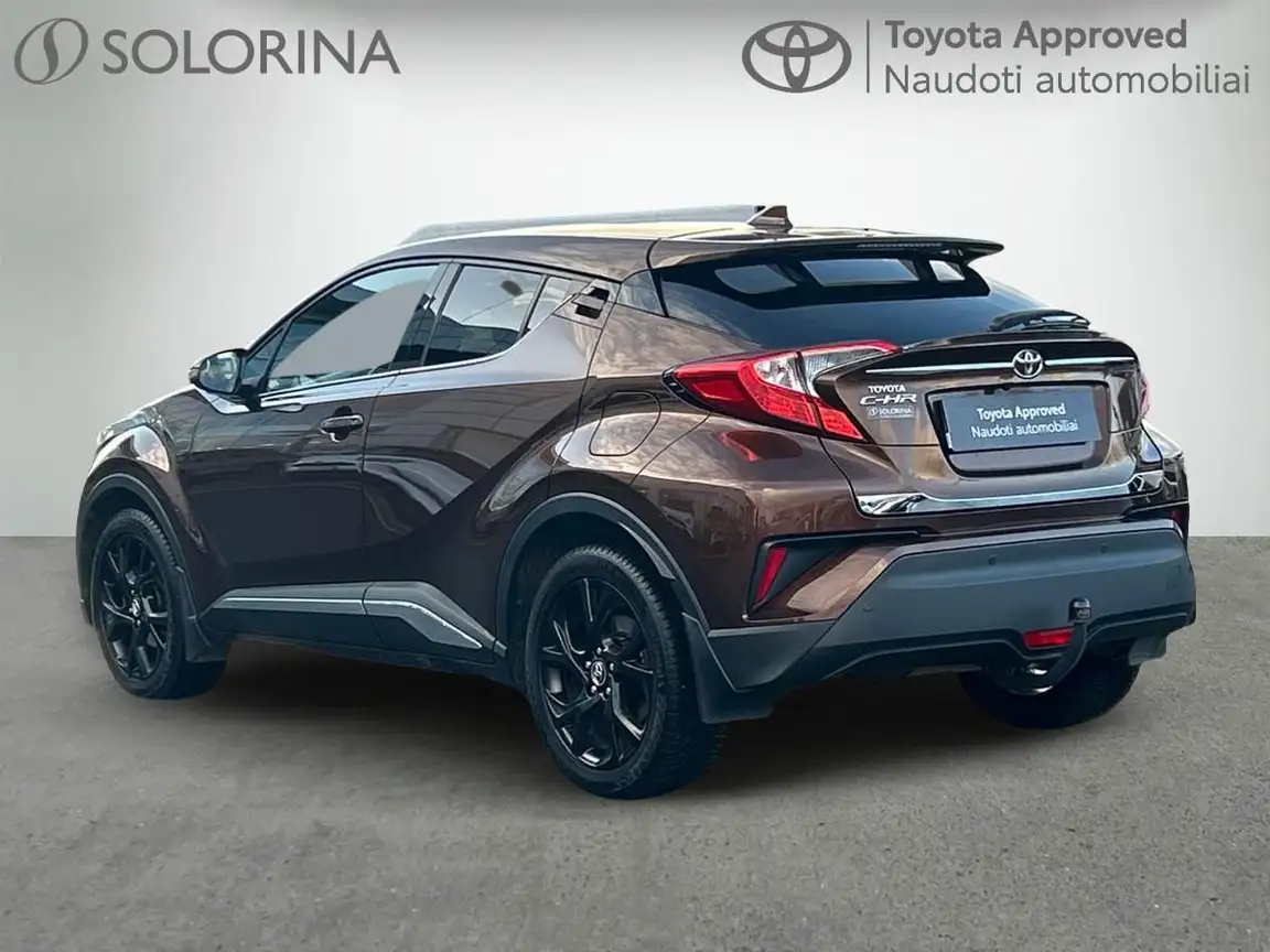 TOYOTA C-HR