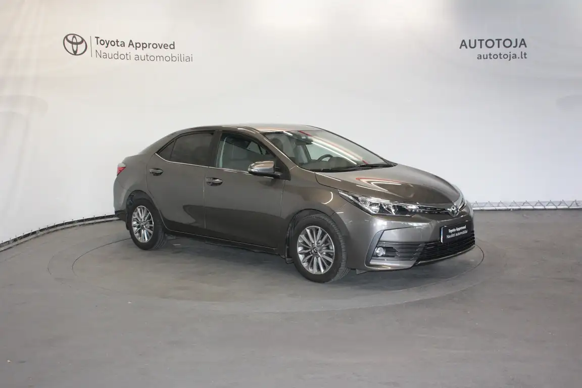 TOYOTA COROLLA