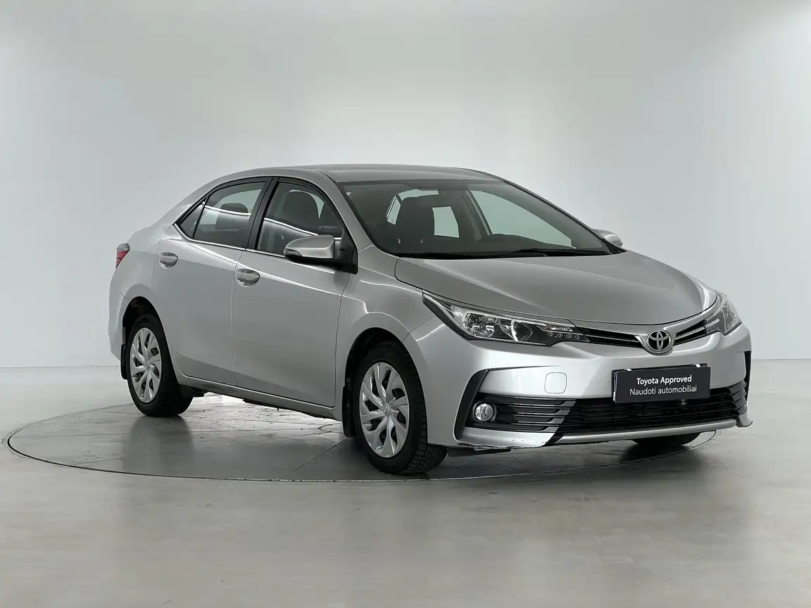 TOYOTA COROLLA
