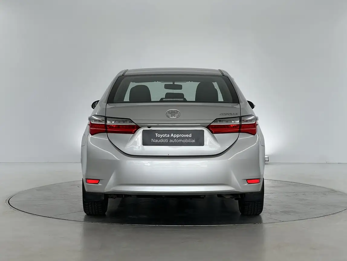 TOYOTA COROLLA