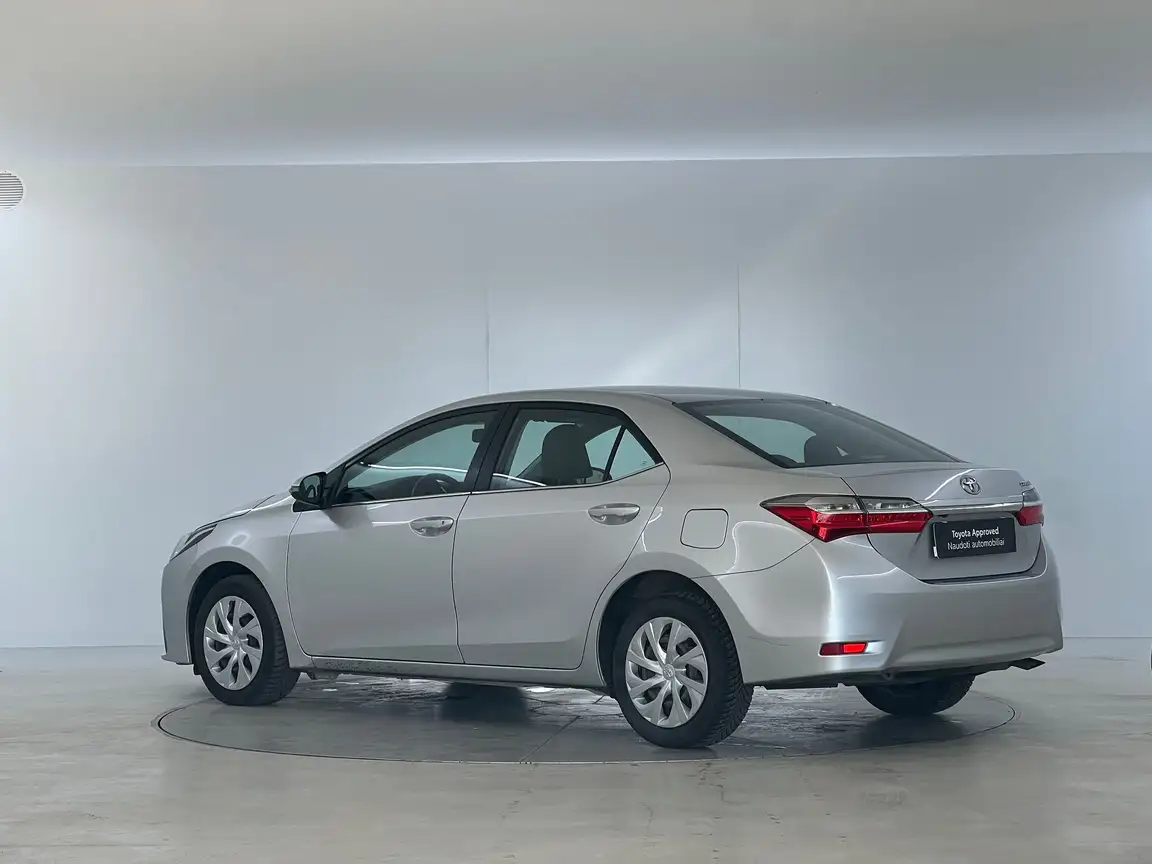 TOYOTA COROLLA