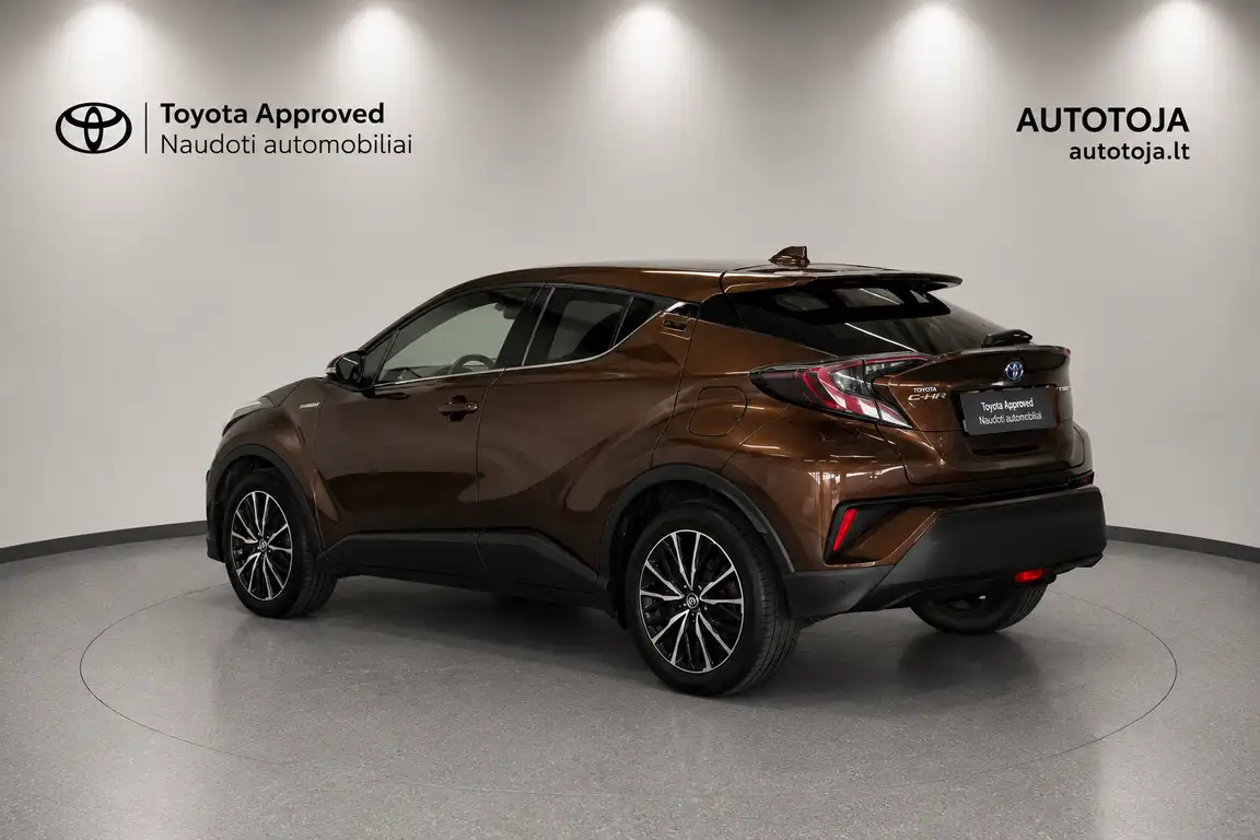 TOYOTA C-HR