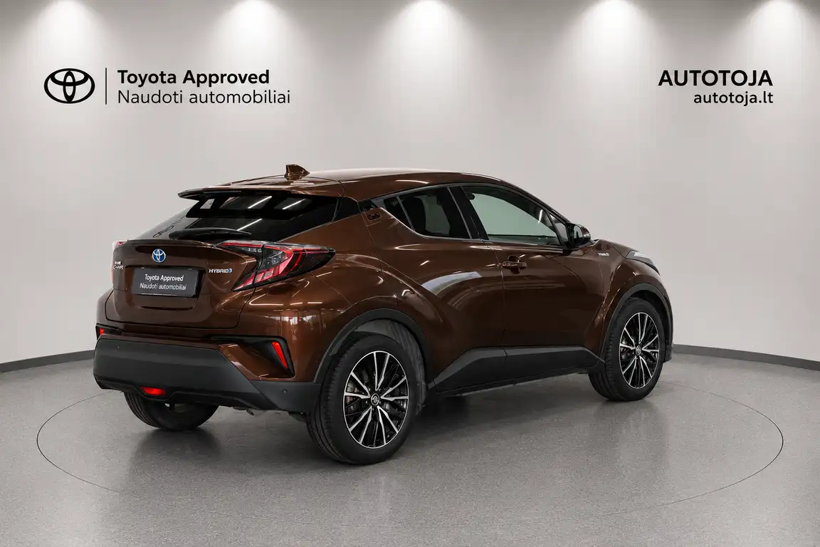 TOYOTA C-HR