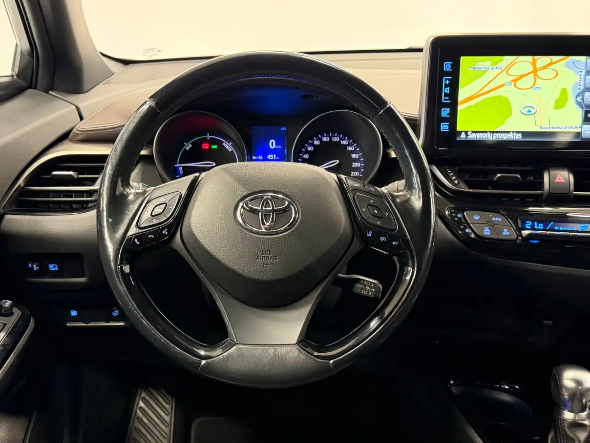 TOYOTA C-HR