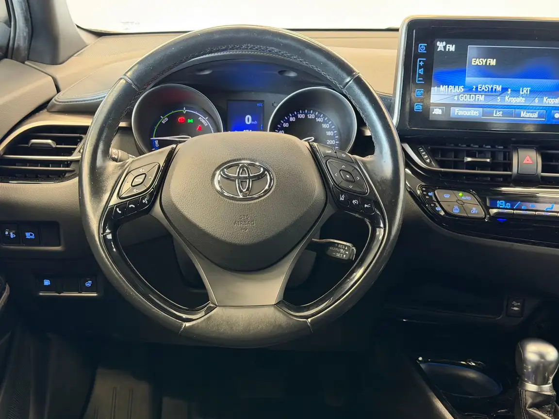 TOYOTA C-HR