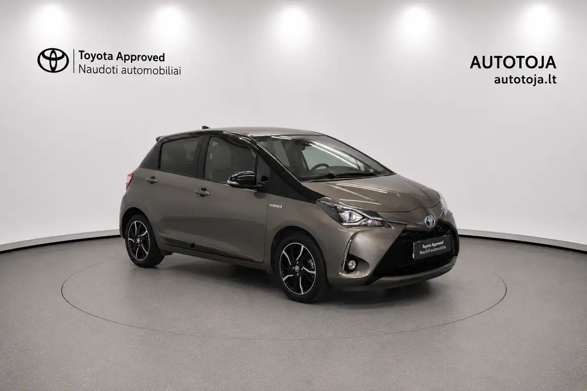 TOYOTA YARIS