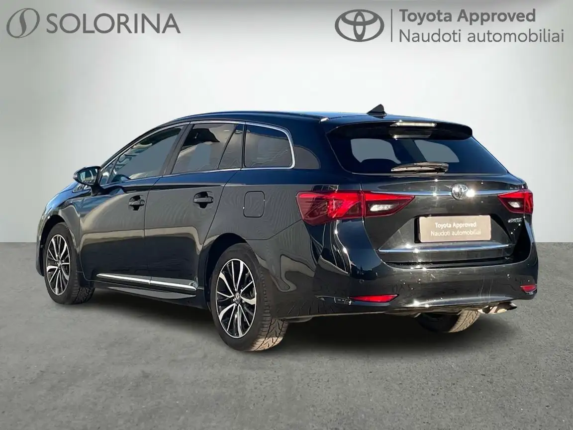 TOYOTA AVENSIS