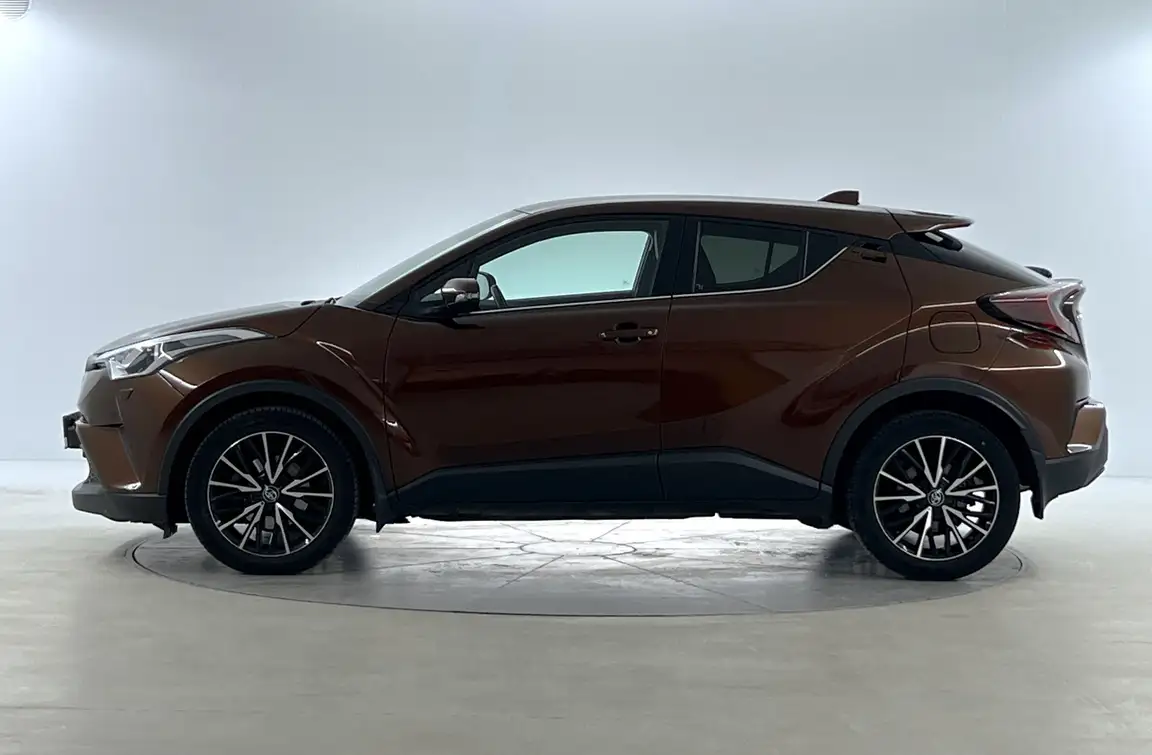 TOYOTA C-HR