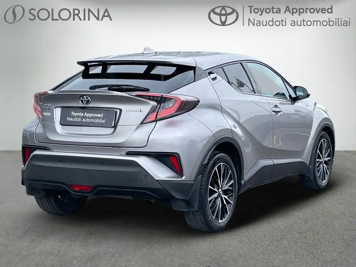 TOYOTA C-HR