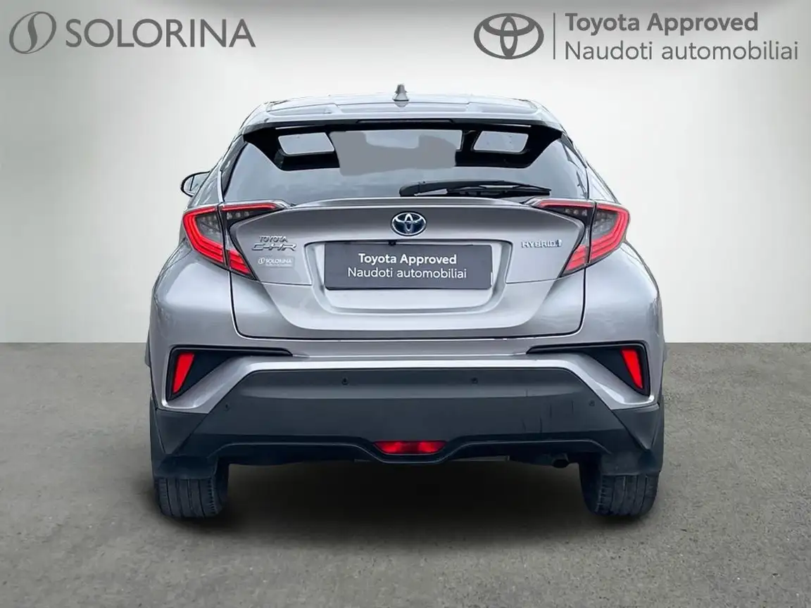 TOYOTA C-HR