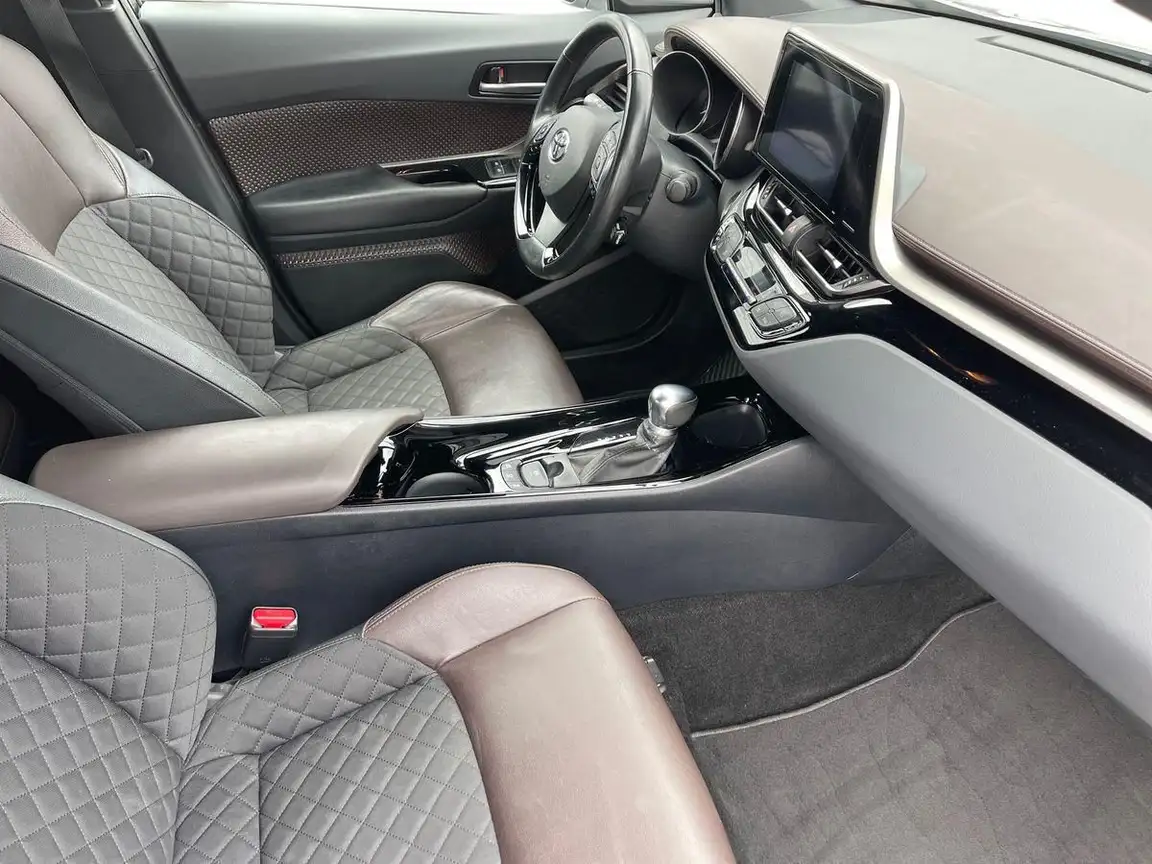 TOYOTA C-HR