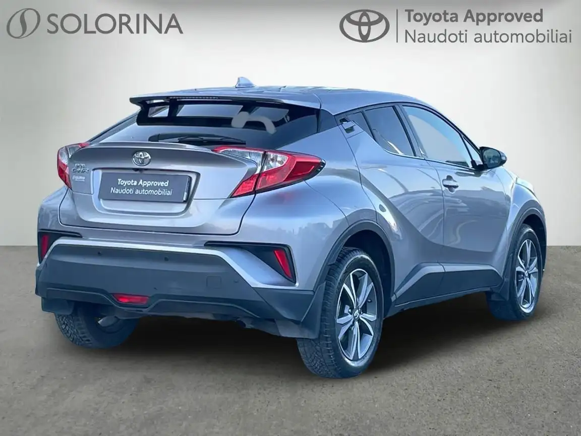 TOYOTA C-HR