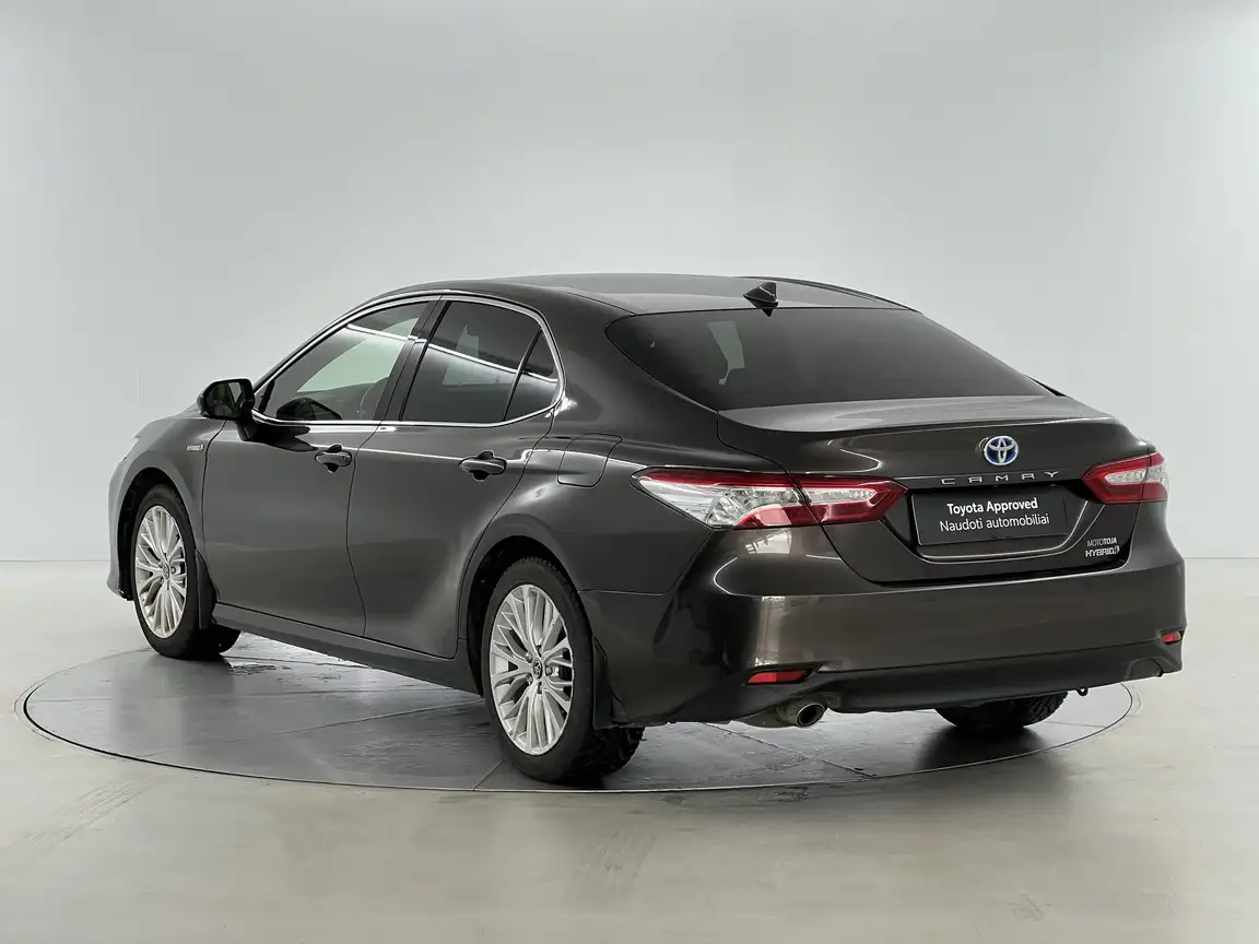 TOYOTA CAMRY