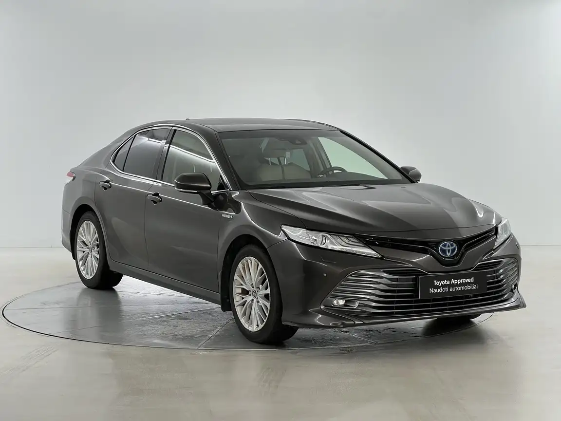 TOYOTA CAMRY