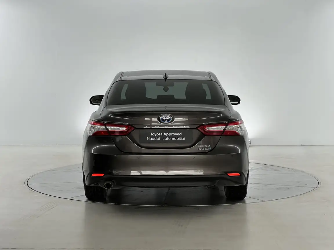 TOYOTA CAMRY