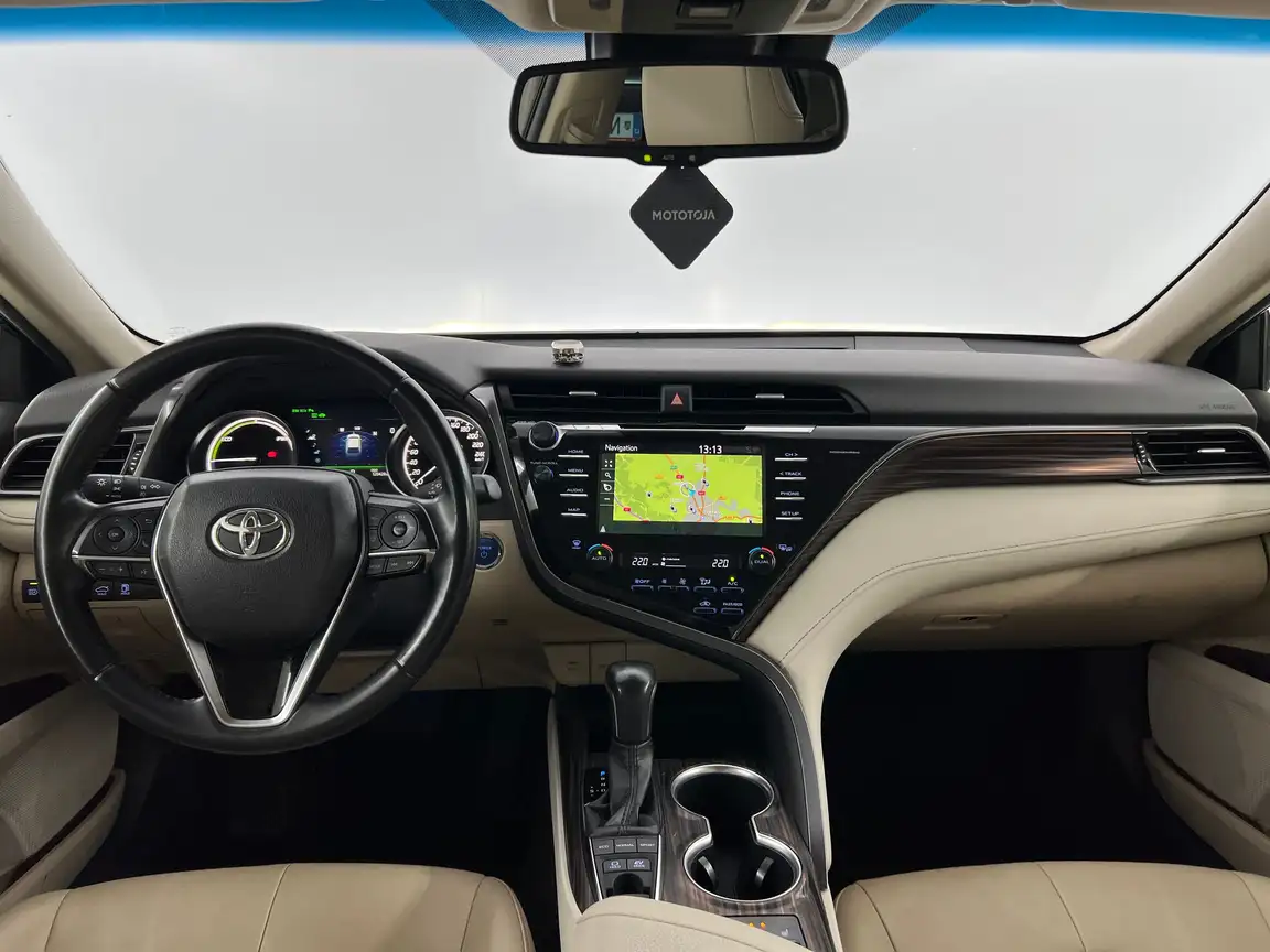 TOYOTA CAMRY