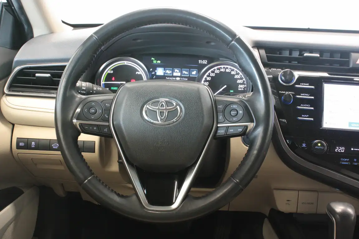 TOYOTA CAMRY