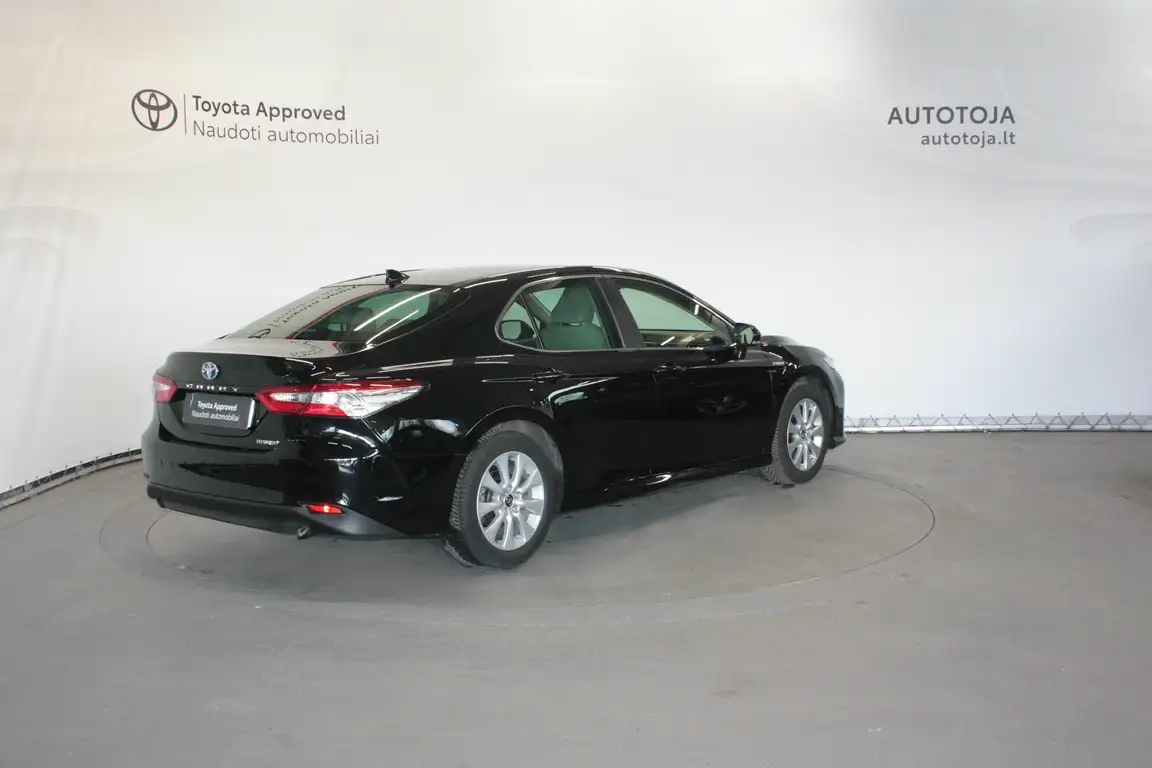 TOYOTA CAMRY