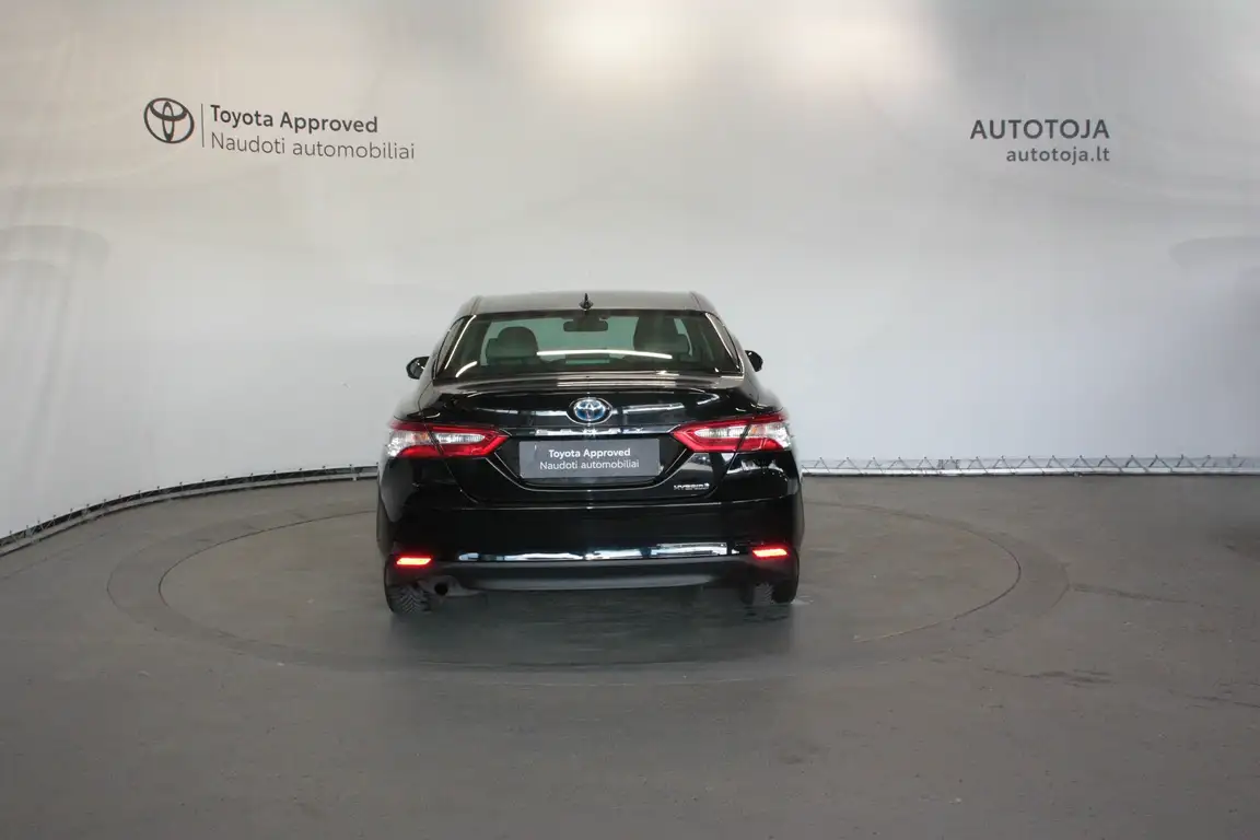 TOYOTA CAMRY