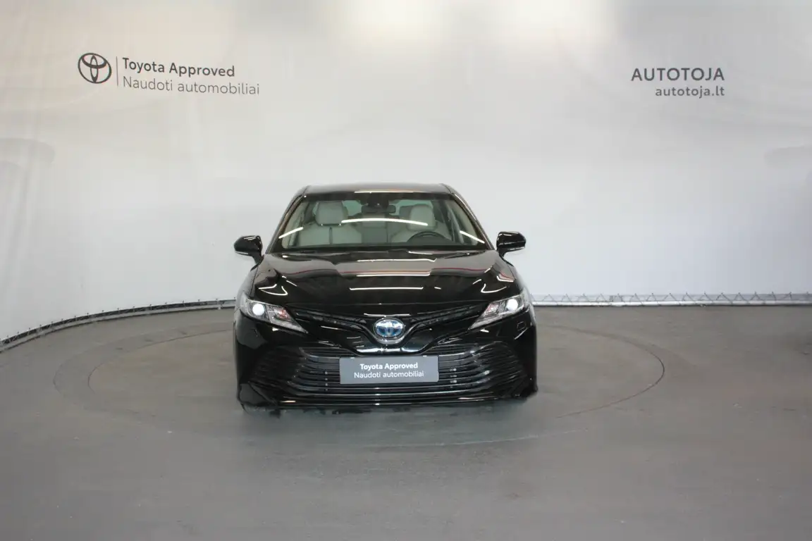 TOYOTA CAMRY