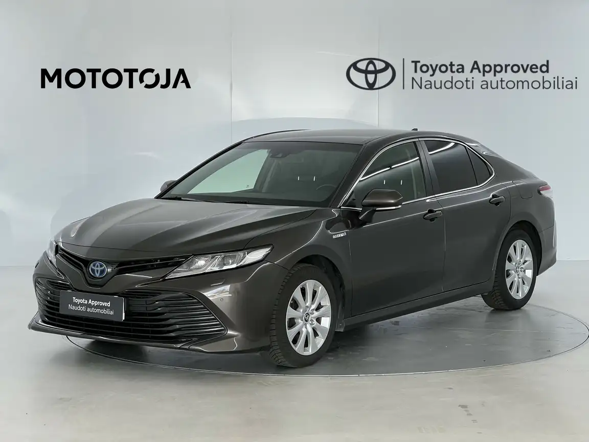 TOYOTA CAMRY