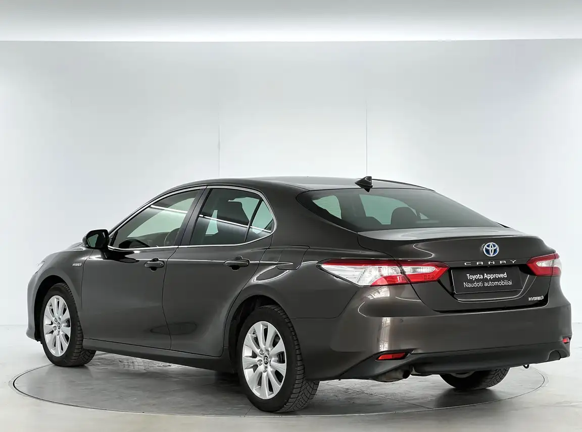 TOYOTA CAMRY