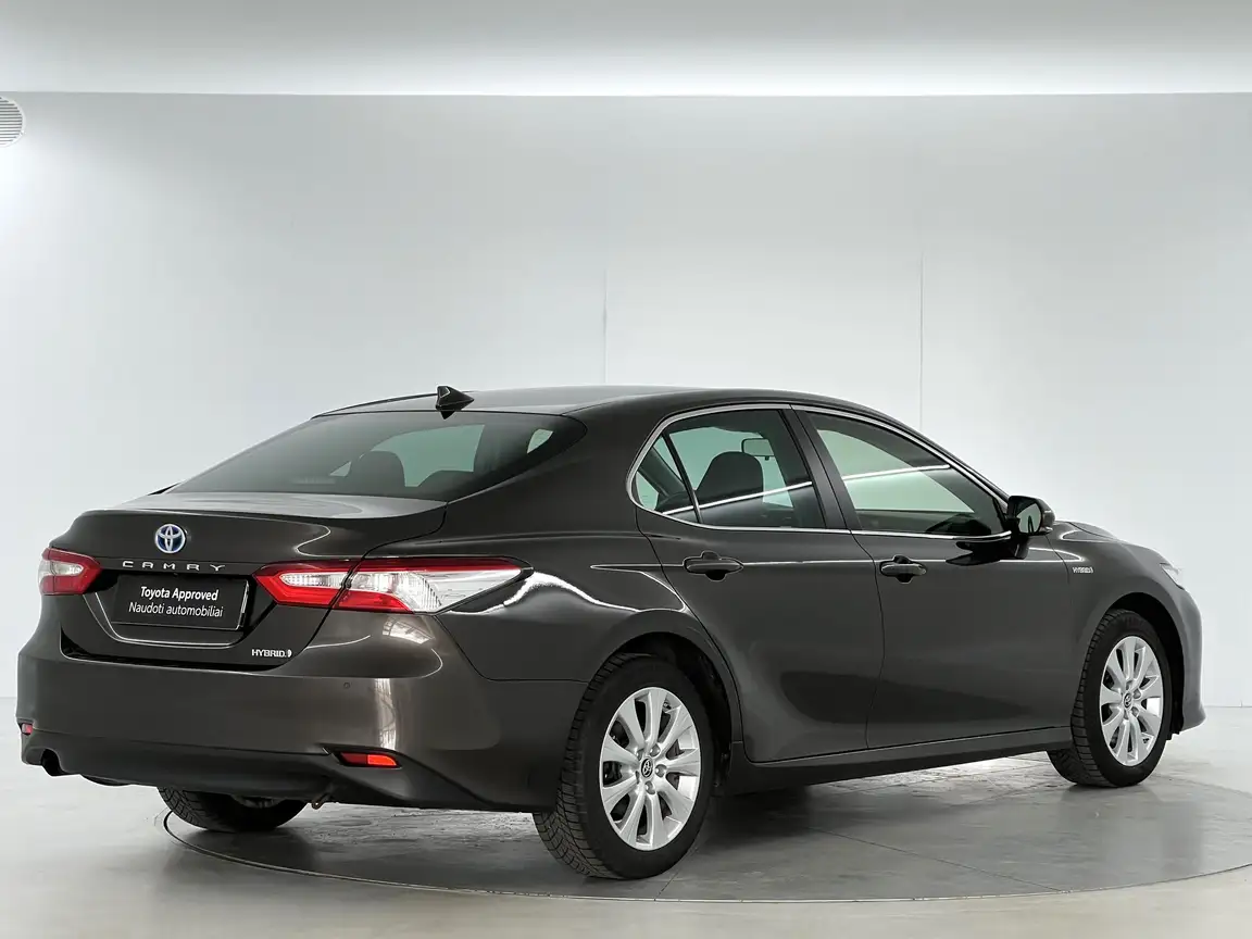 TOYOTA CAMRY