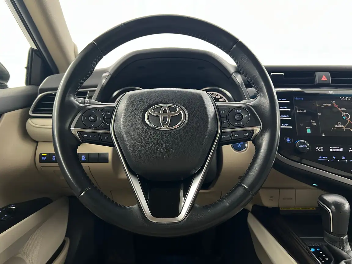 TOYOTA CAMRY
