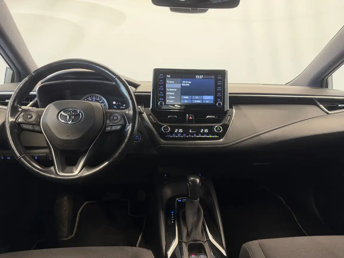 TOYOTA COROLLA