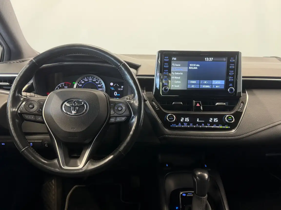 TOYOTA COROLLA