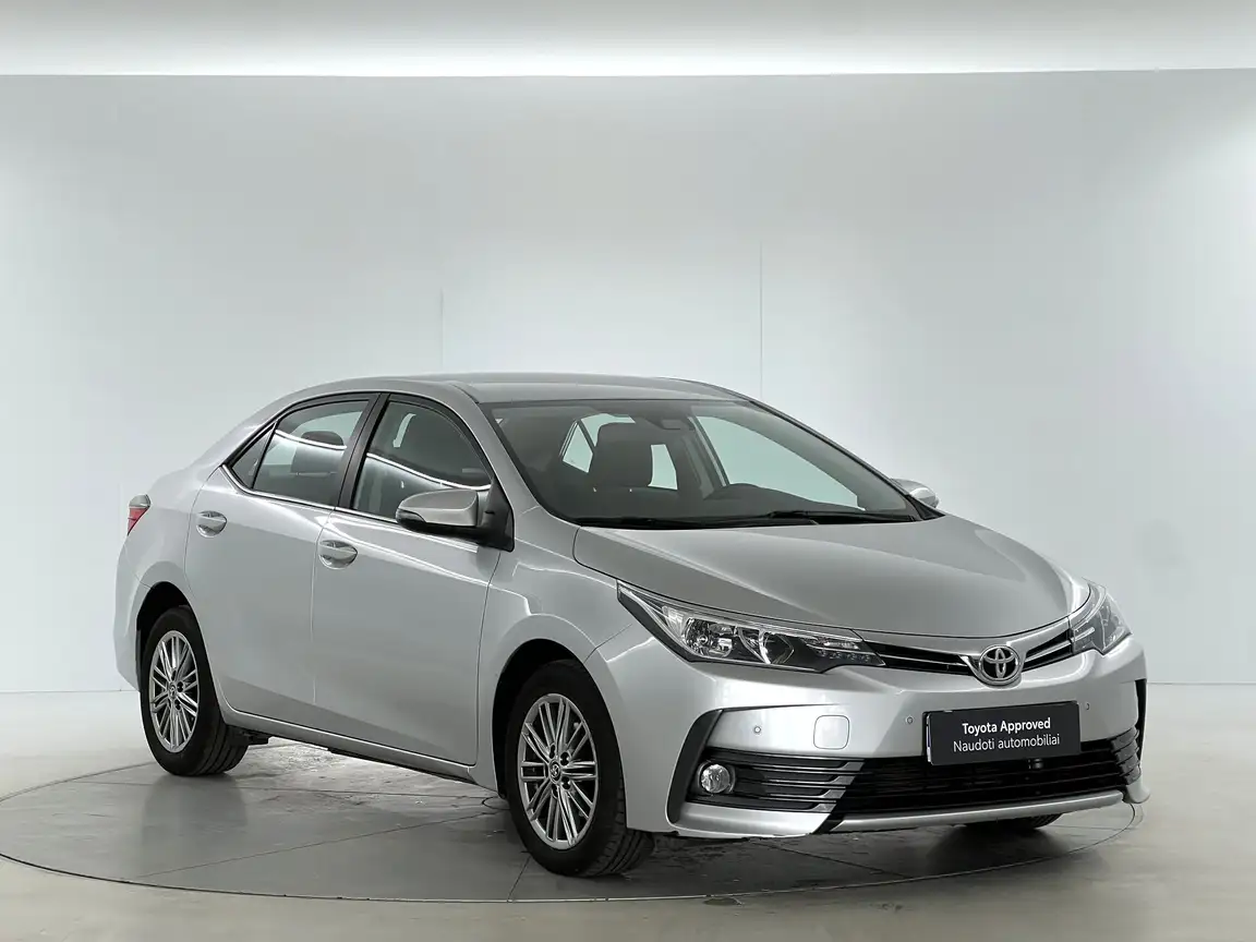 TOYOTA COROLLA