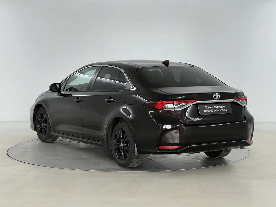 TOYOTA COROLLA