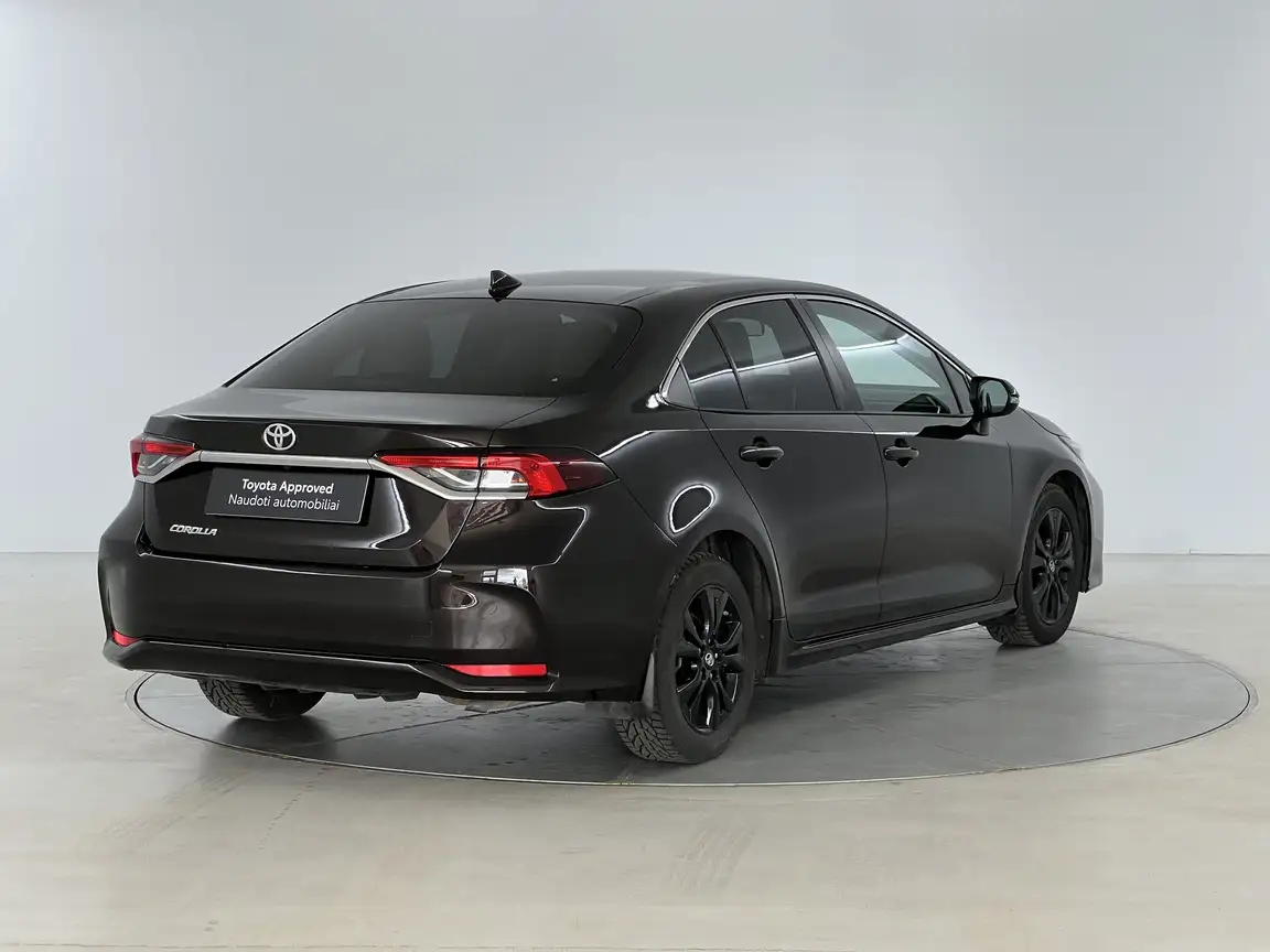 TOYOTA COROLLA
