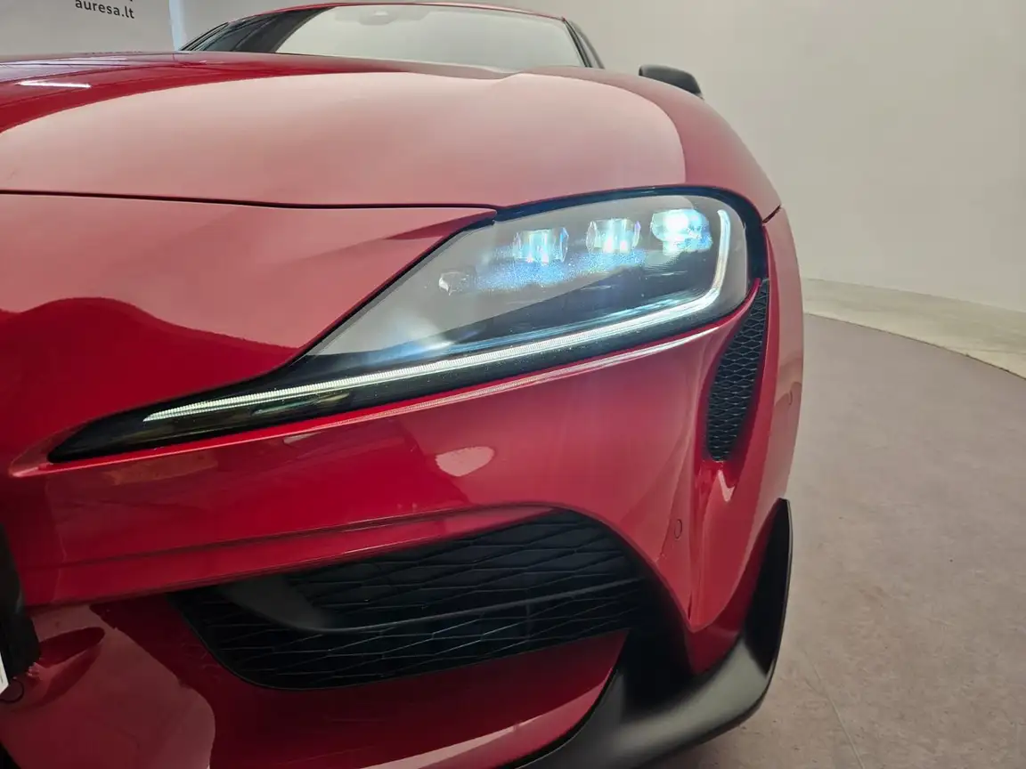 TOYOTA SUPRA