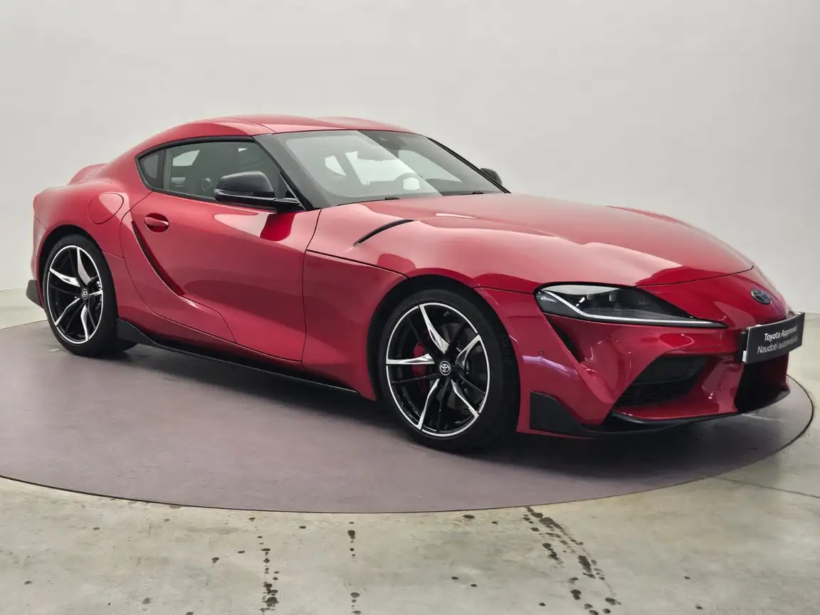 TOYOTA SUPRA