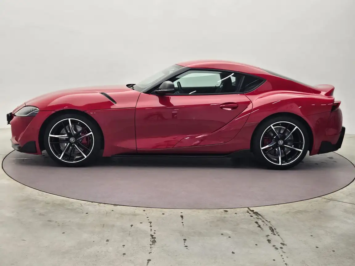 TOYOTA SUPRA