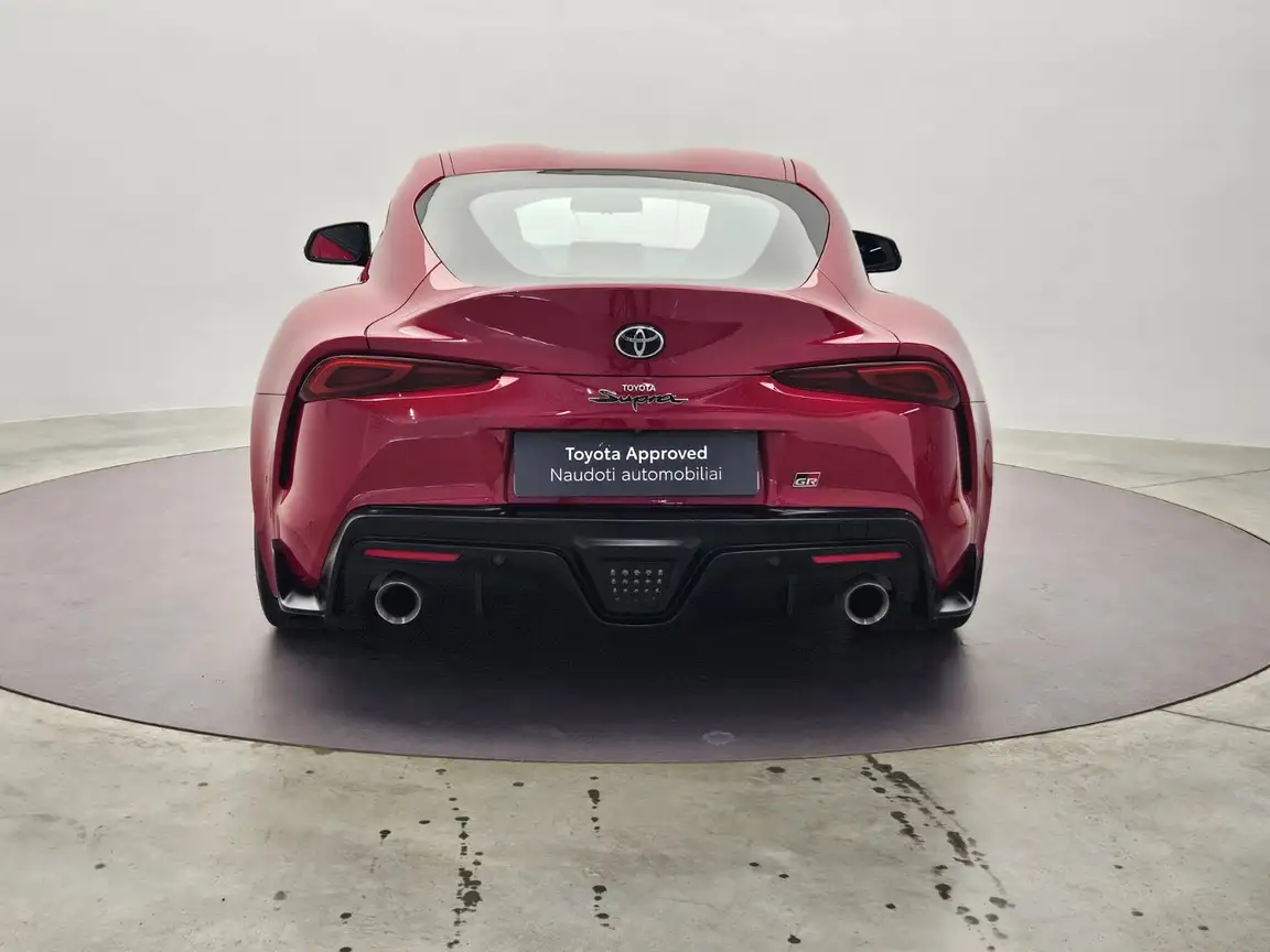 TOYOTA SUPRA