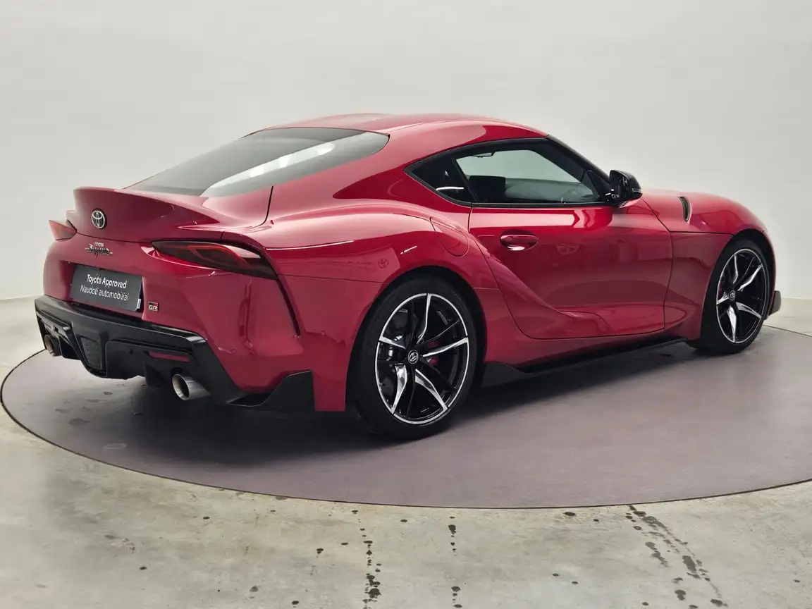 TOYOTA SUPRA