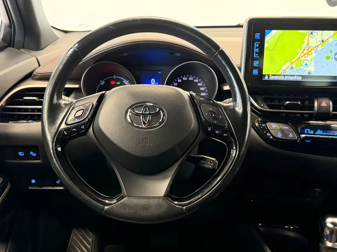 TOYOTA C-HR