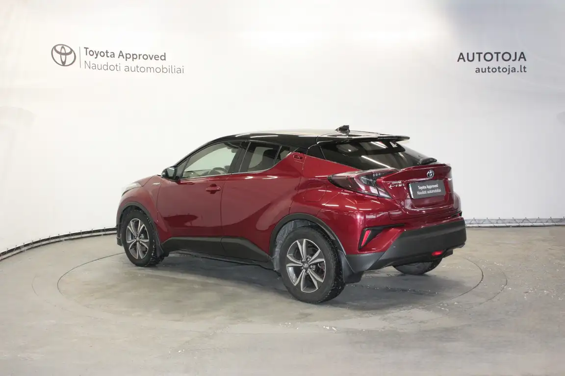 TOYOTA C-HR