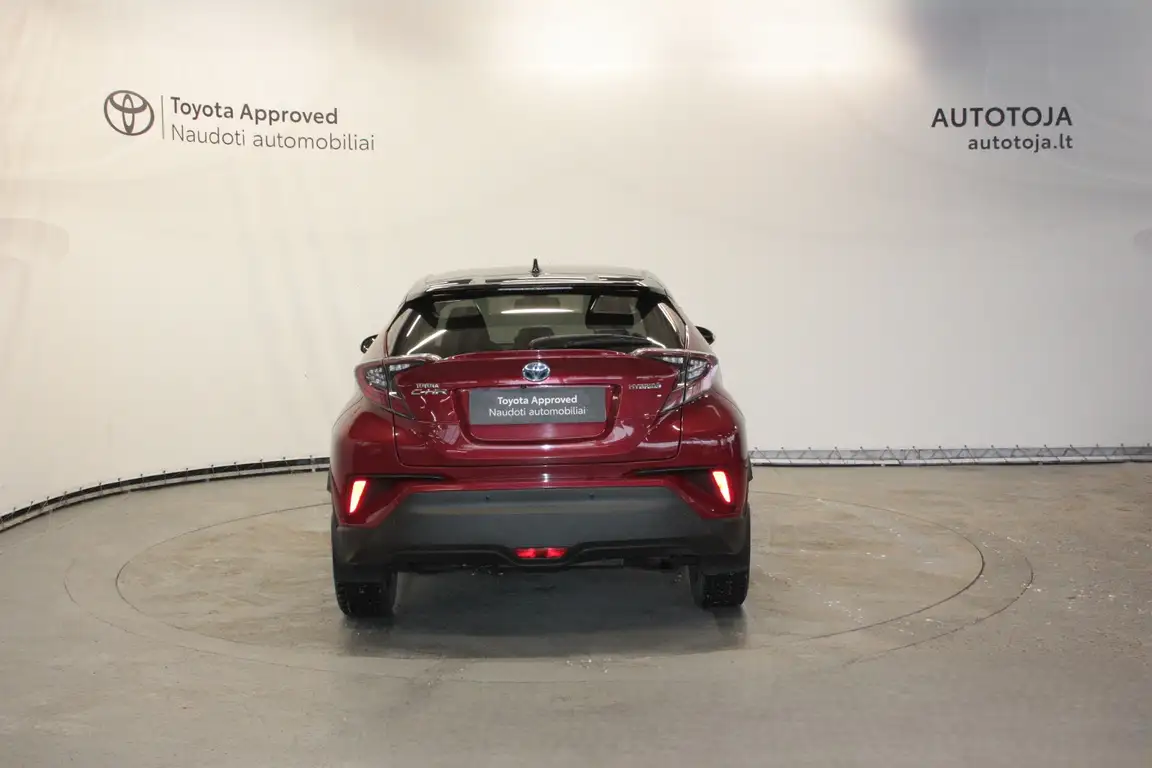 TOYOTA C-HR