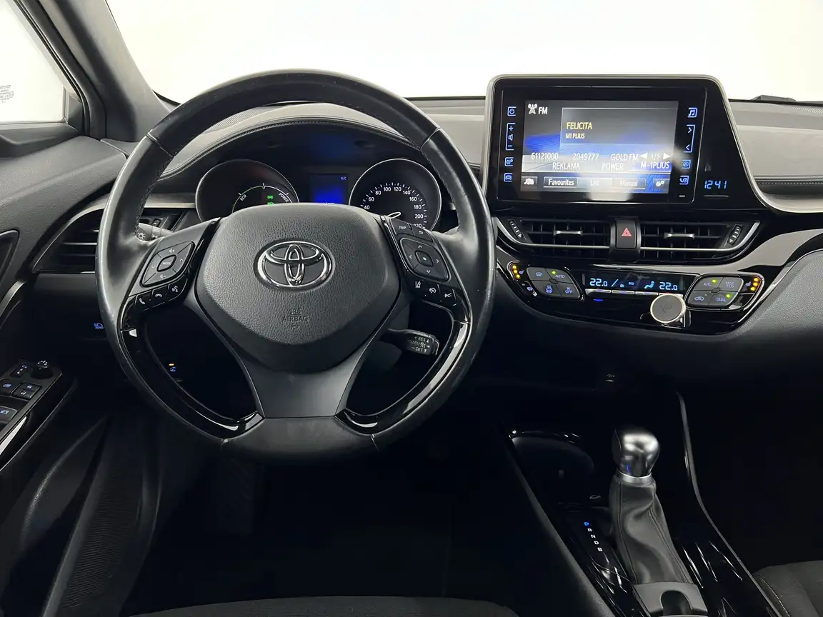TOYOTA C-HR