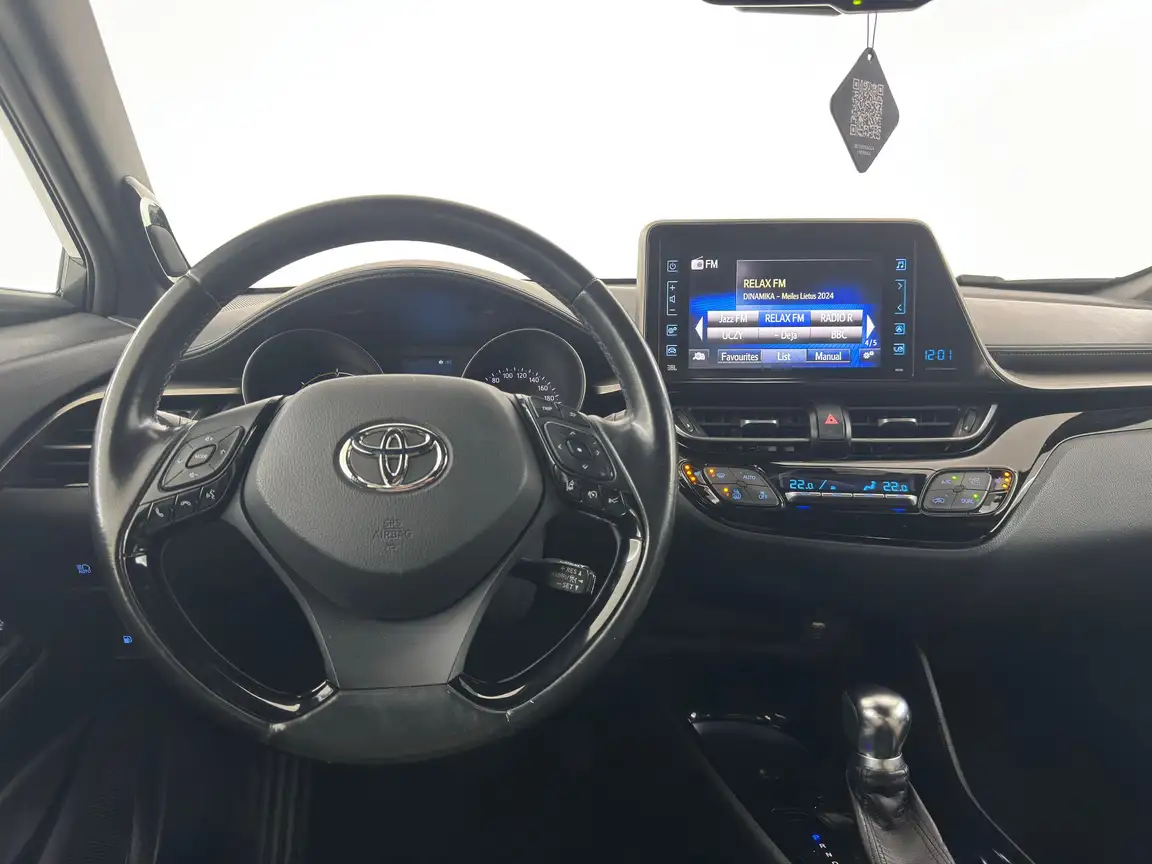 TOYOTA C-HR