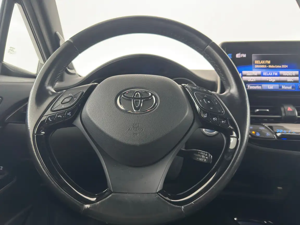 TOYOTA C-HR