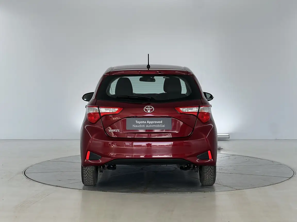 TOYOTA YARIS