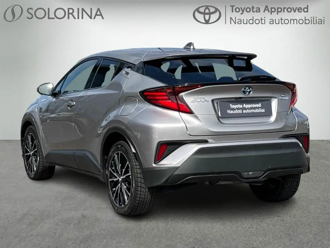 TOYOTA C-HR