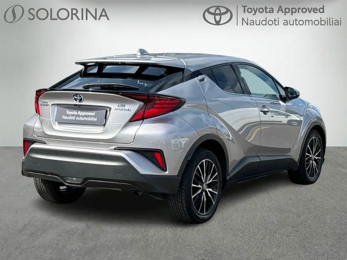 TOYOTA C-HR