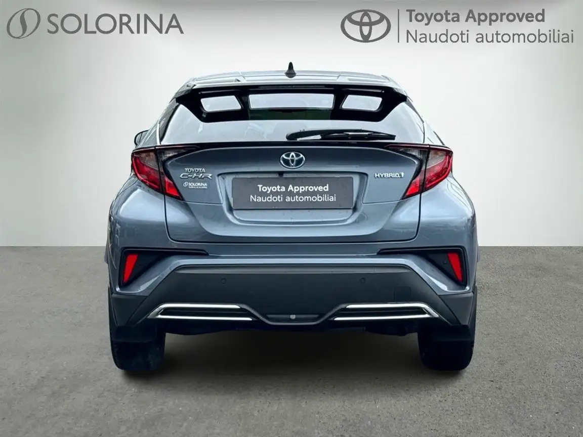 TOYOTA C-HR
