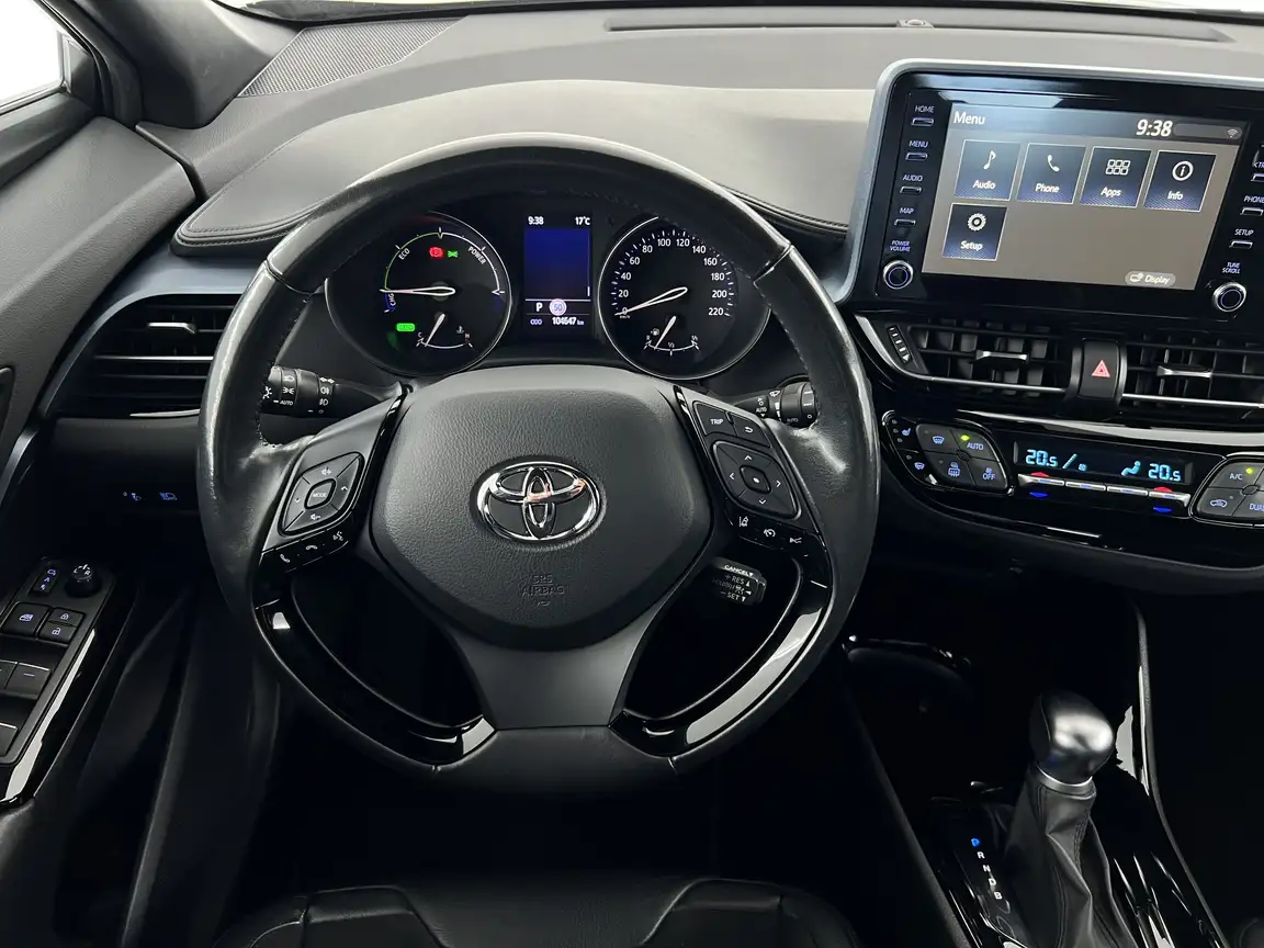 TOYOTA C-HR