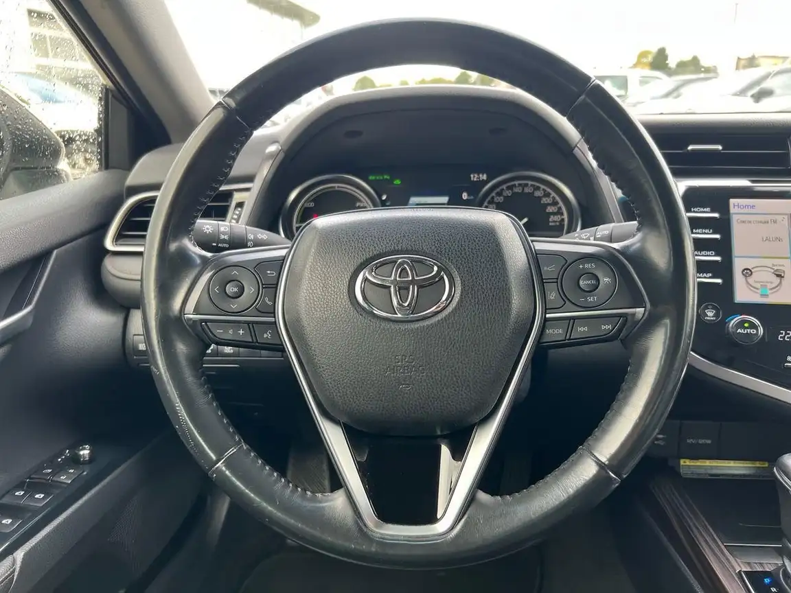 TOYOTA CAMRY